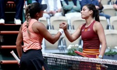 开云平台-关于法国网球队碾压西班牙网球队，克耶高斯三分雨点燃全场的信息