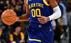 开云体育直播-关于勇士队主帅突然宣布辞职，球队陷入动荡的信息