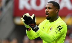 开云体育在线-包含AC米兰门将扑救神勇，球队守门员成亮点的词条