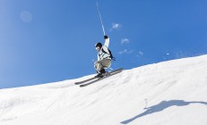 开云体育入口-拉沃尔杯横扫温网，阿尔卡拉斯率队重塑网坛新秩序