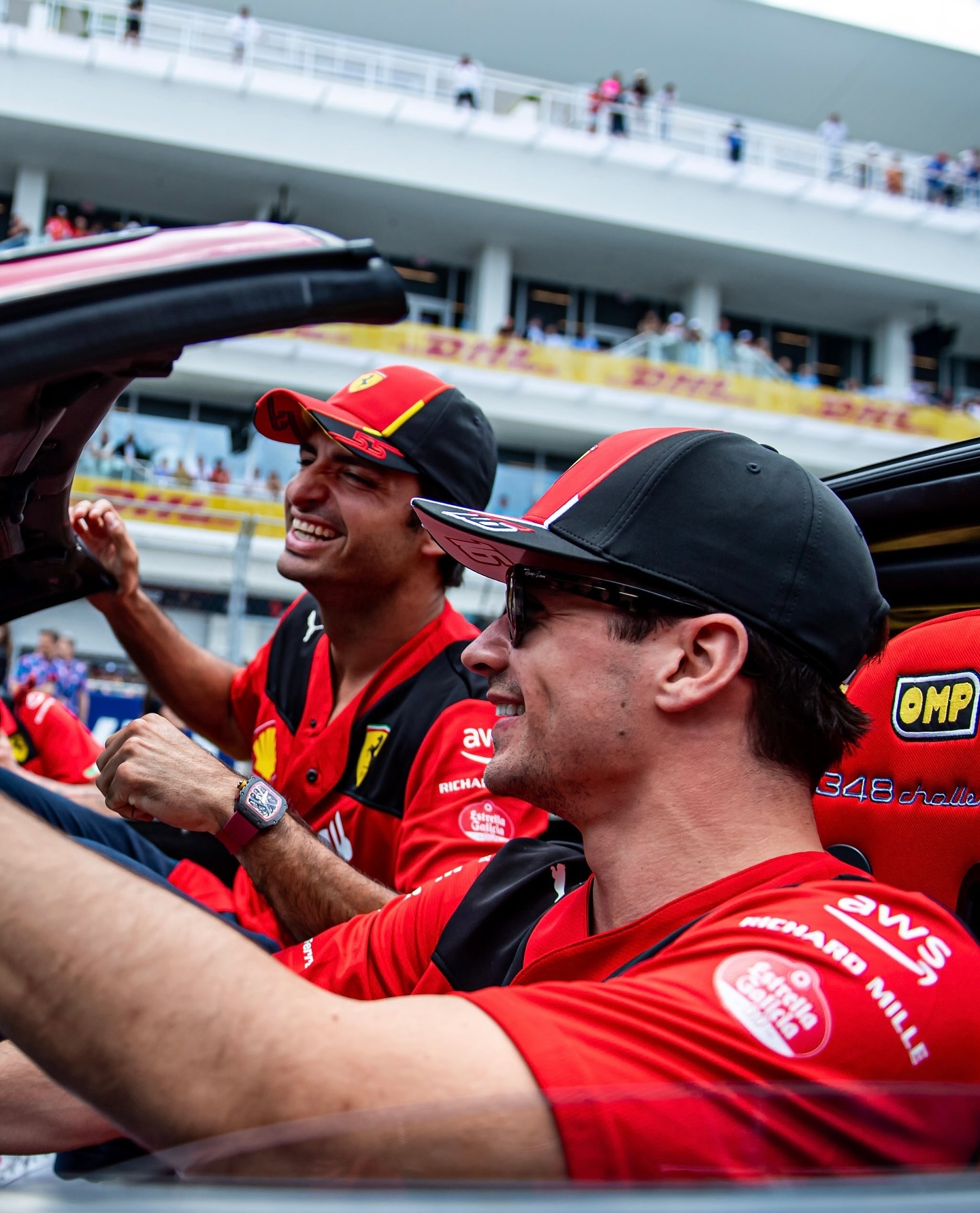 包含雷诺车队绝杀法拉利，塞恩斯高光表现的词条