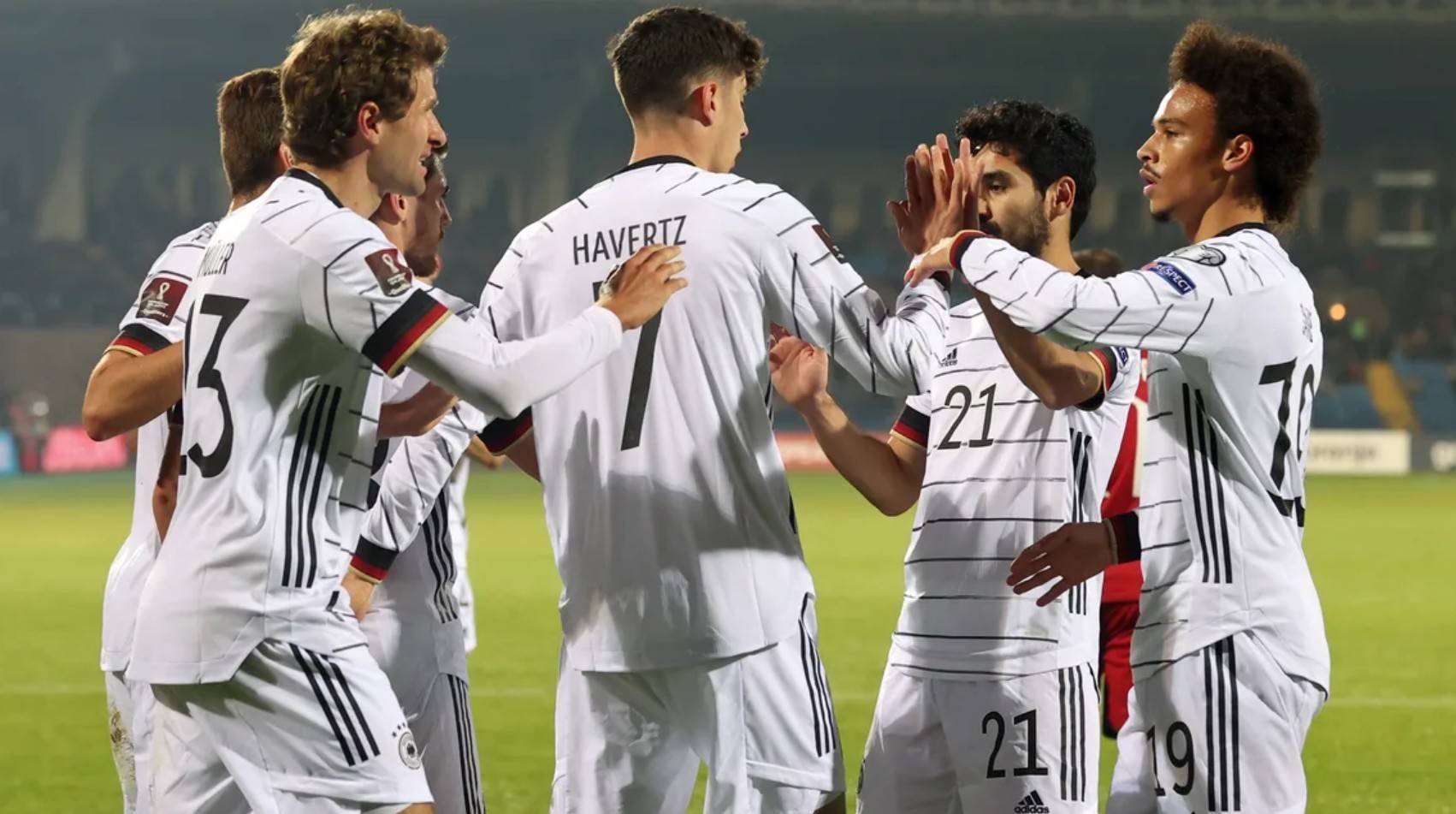 包含热血对决！欧国联比赛中的激情碰撞的词条