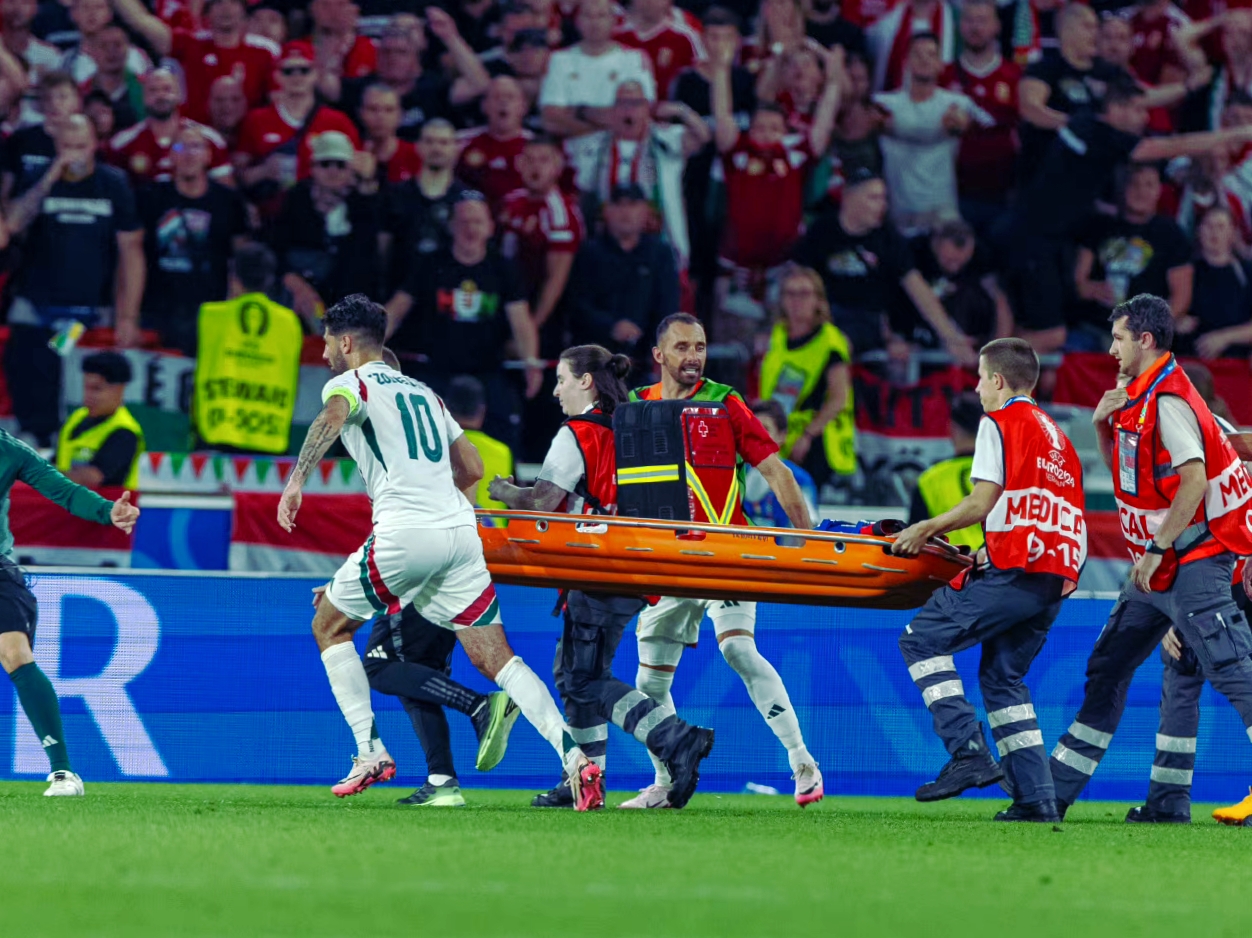 欧洲杯热身赛双方碰撞，强强对决引爆球迷热情的简单介绍