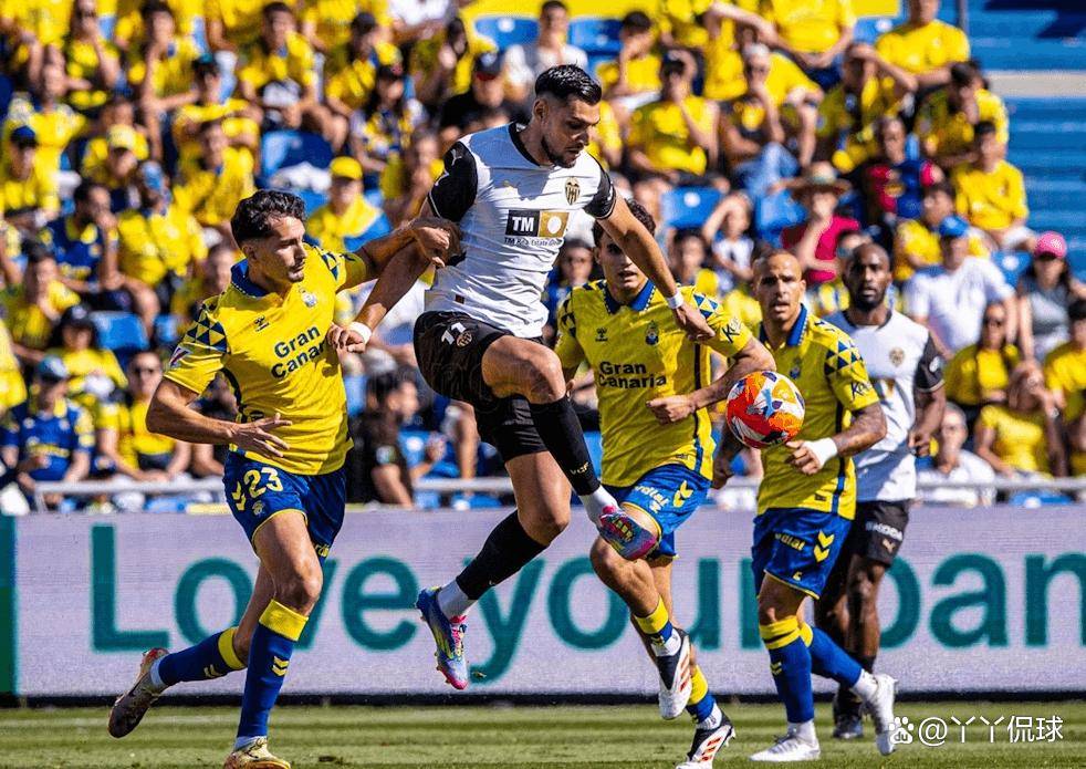 瓦伦西亚主场取得惊人的胜利 瓦伦西亚主场取得惊人的胜利