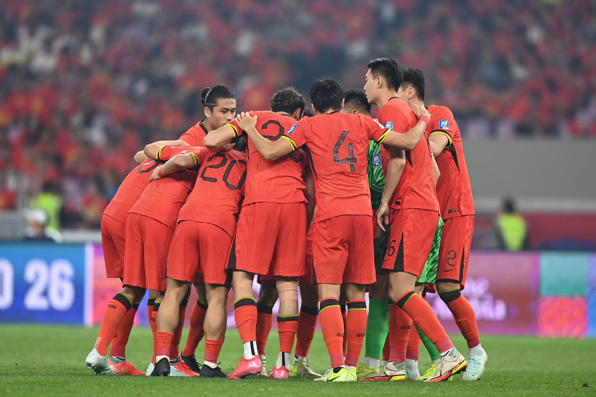 国内足球赛事不断掀起新一波热潮