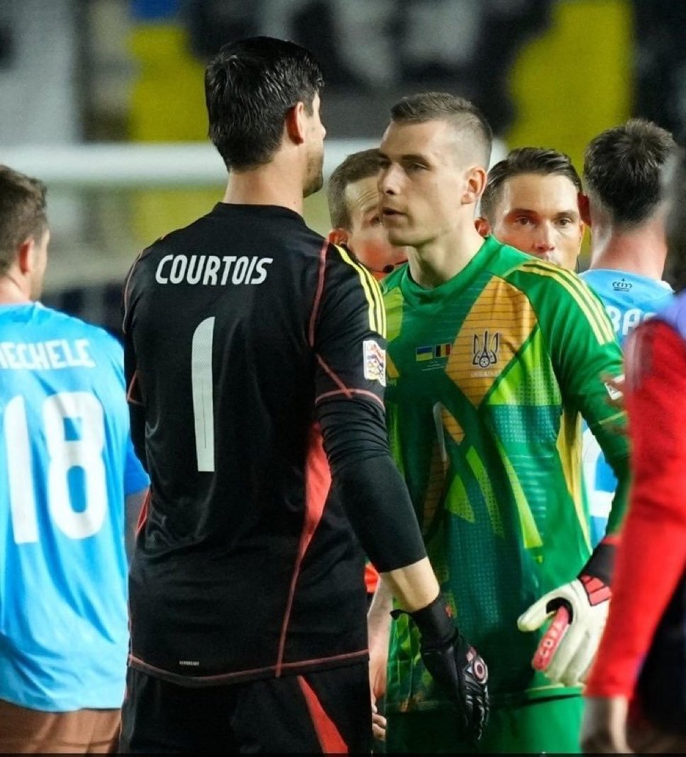 法国意大利交锋，欧国联半决赛角逐激烈