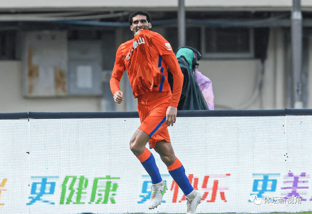 阿雅克肖球员表现抢眼，帮助球队击败对手的简单介绍