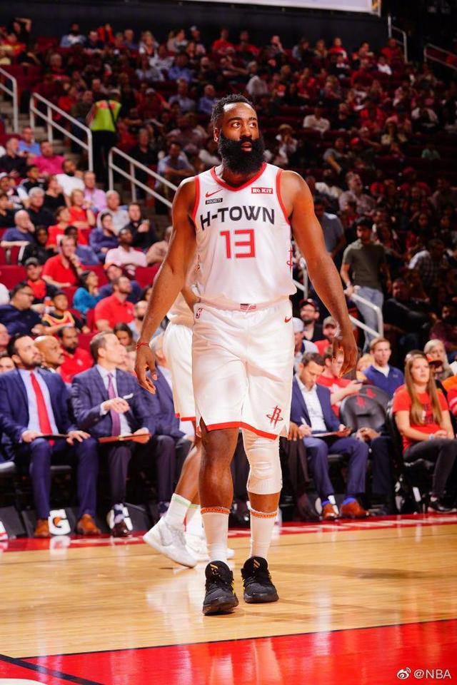 勇士如虹!杜塞尔多夫客场擒下三分继续高歌猛进的简单介绍 勇士如虹!杜塞尔多夫客场擒下三分继续高歌猛进的简单介绍