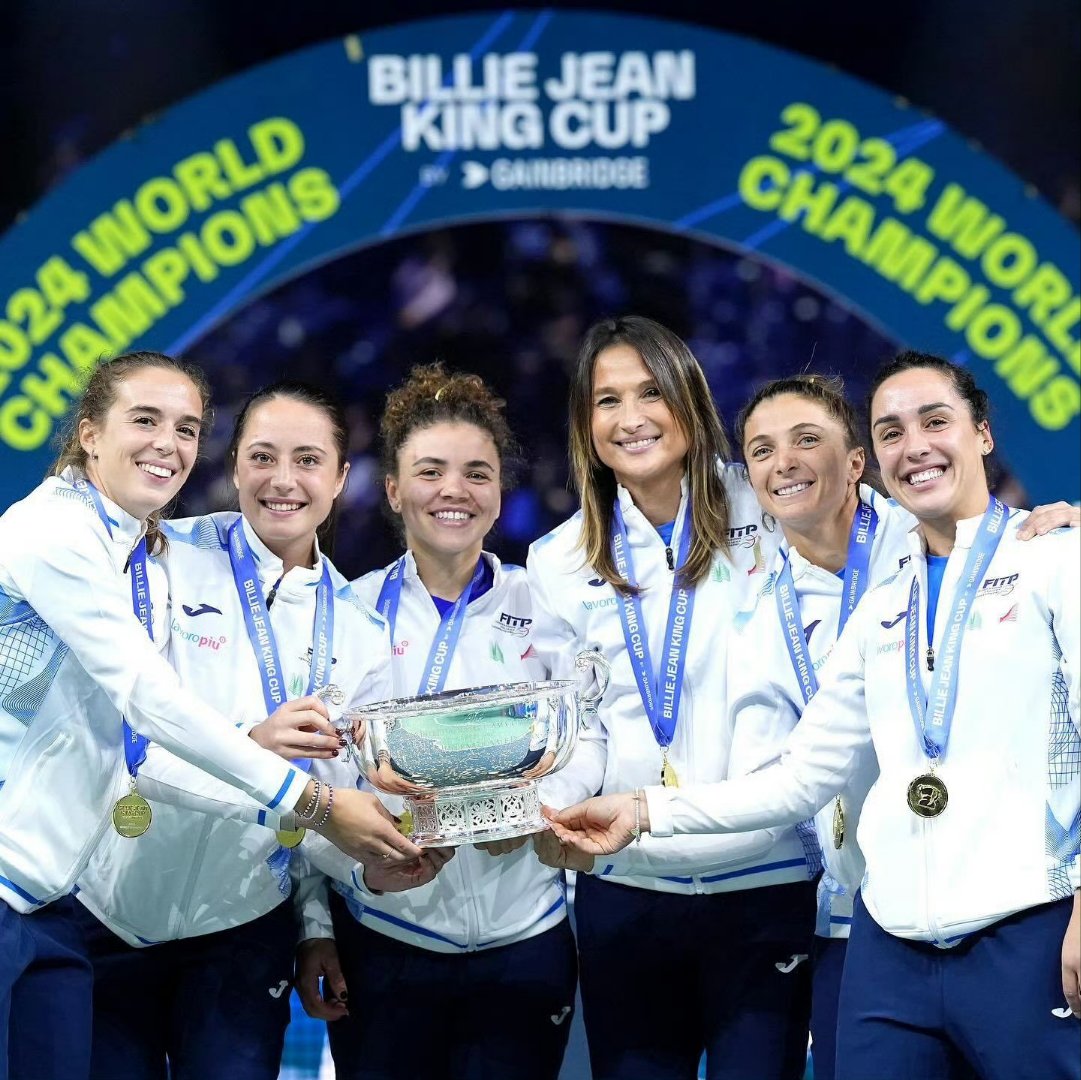 美国女篮实力击败意大利队晋级半决赛