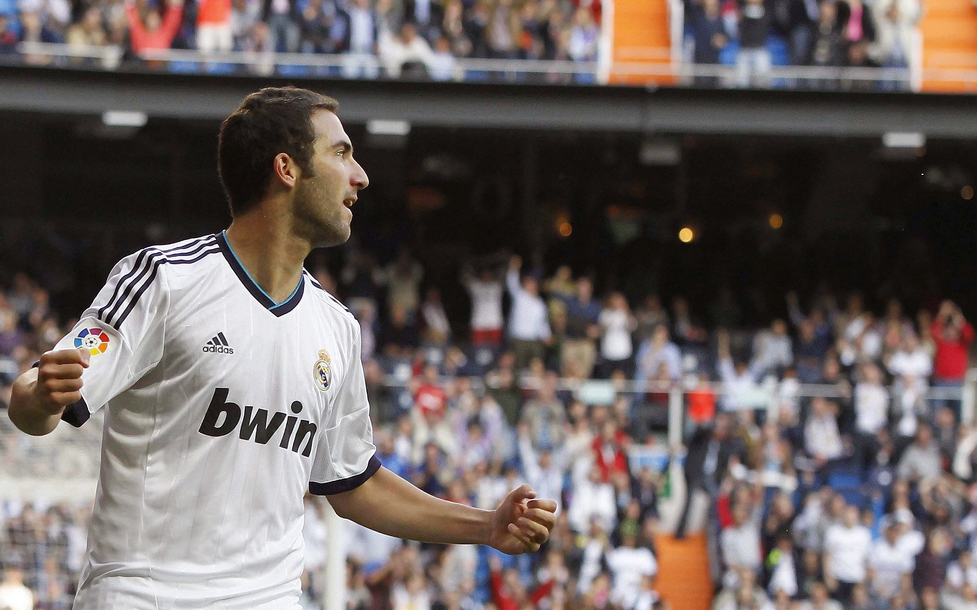 奇迹再临安菲尔德，斯通斯冠军级立柱，利物浦收割巴萨的战术密码