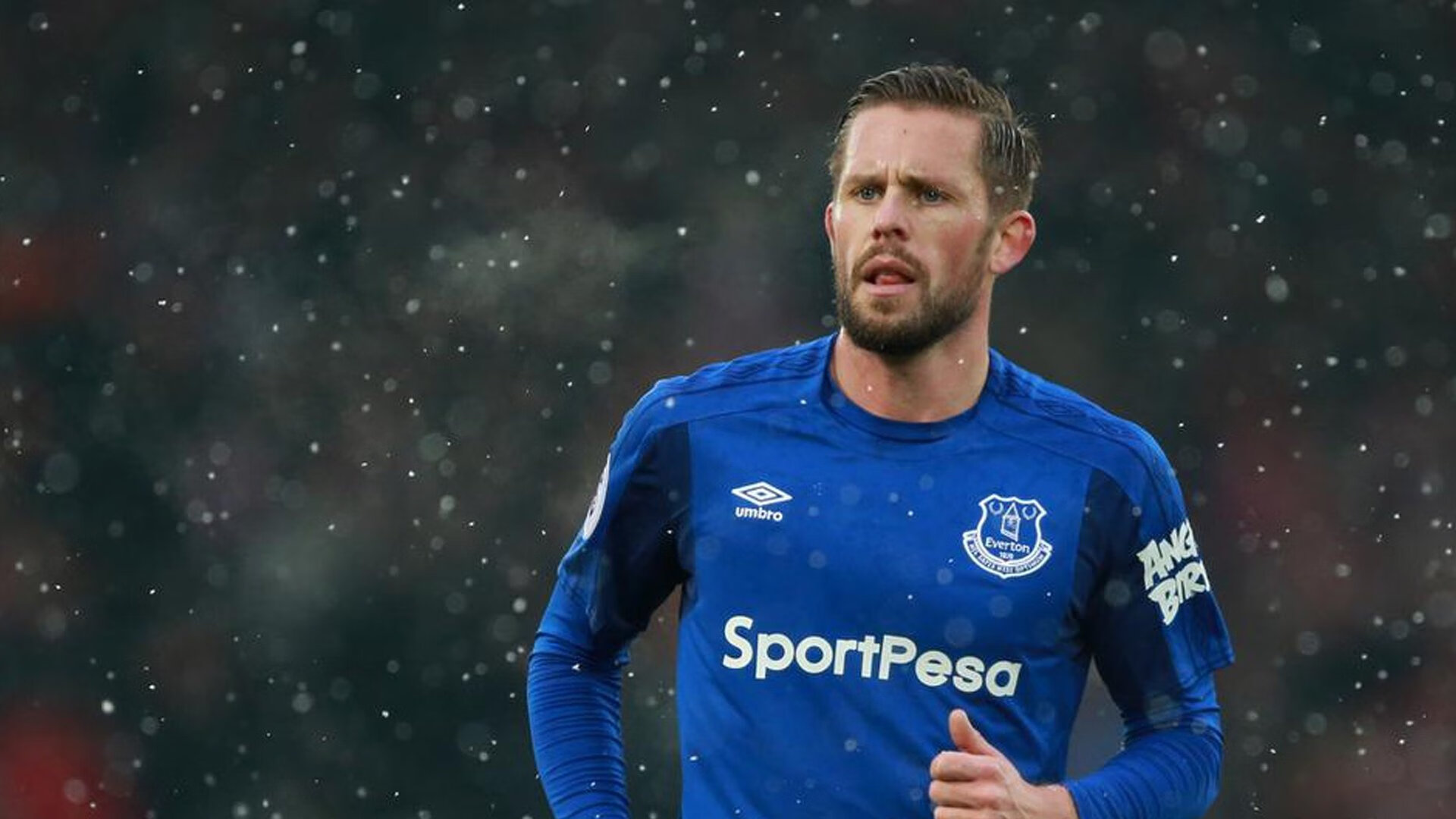 火箭对阵活塞，霍勒迪存在感拉满，一场被个人印记定义的比赛